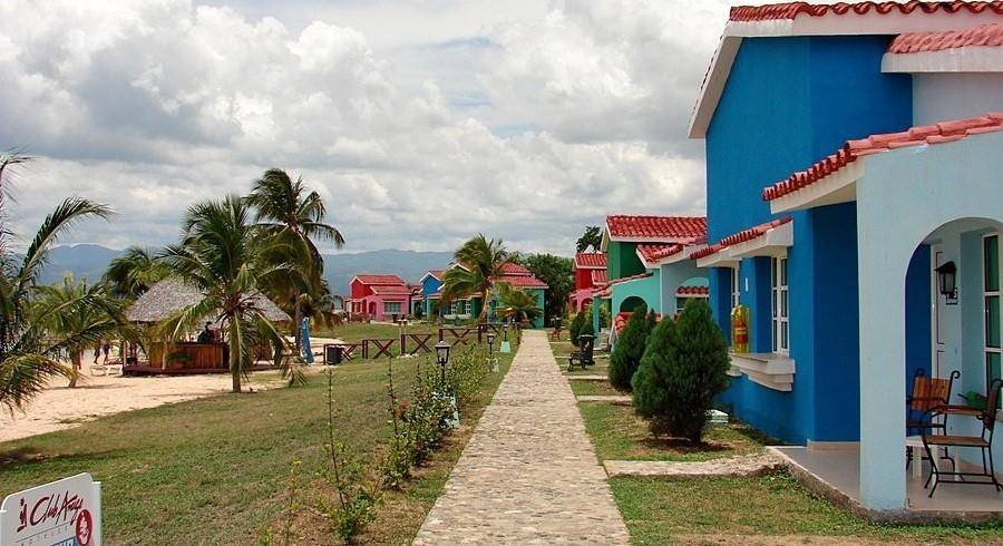 Village Costa Sur