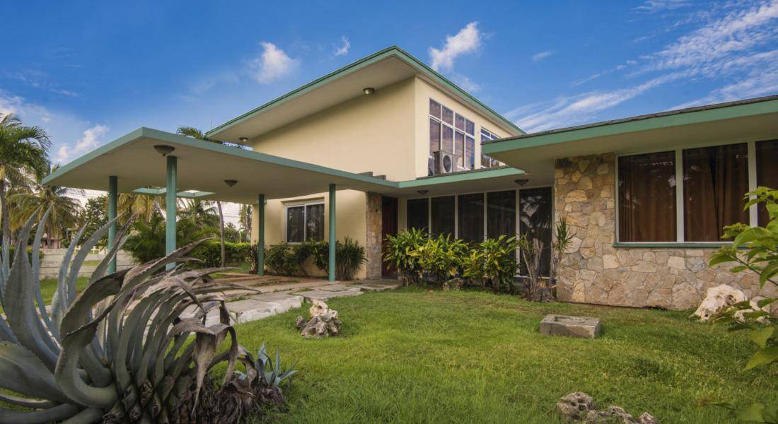 Villa Los Pinos