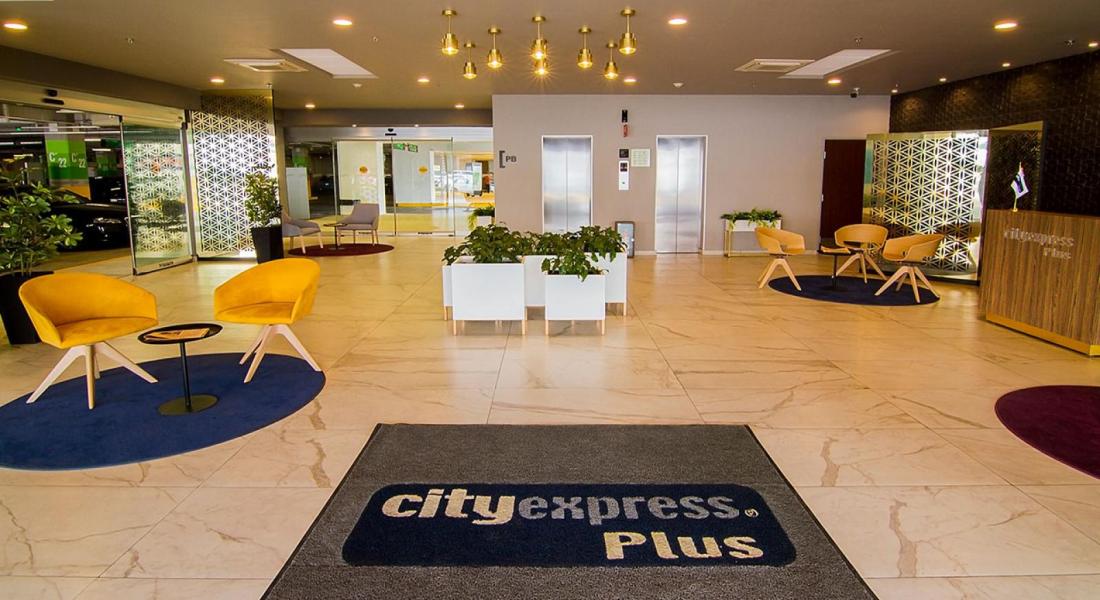 City Express Plus Mundo E