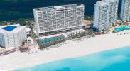 Royalton Chic Suites Cancun