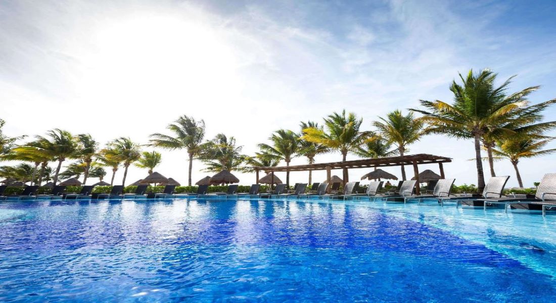 Bluebay Grand Esmeralda