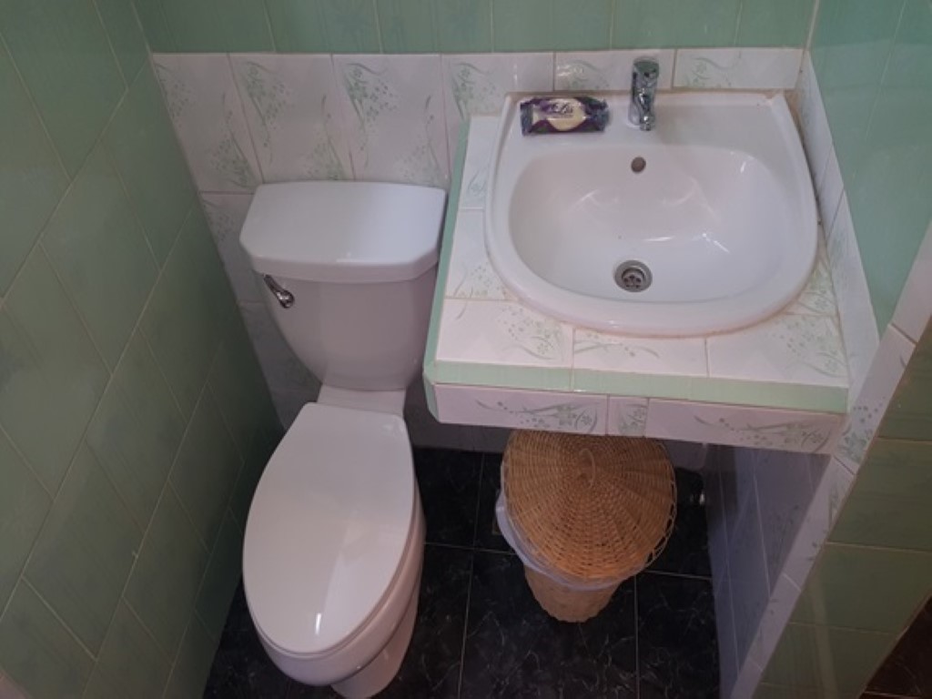 Casa Finca Media Luna -
                                                Bathroom 2