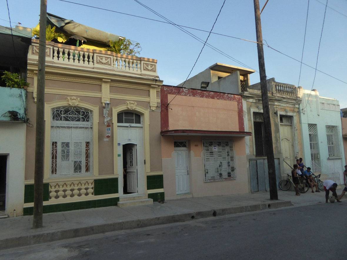 Casa Las Golondrinas -
                                                Front of the house